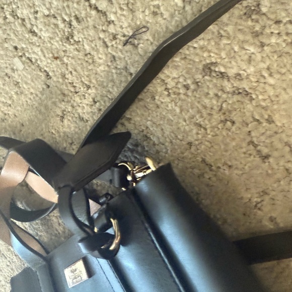 Kate Spade “Anisa” Black Tote with pink straps faded front logo otherwise GuC - Picture 5 of 16